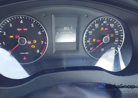 2014 Volkswagen Jetta 1.8T Se z USA, uszkodzony, nr VIN 3VWD17AJ0EM264612